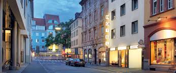 Central bank of the midwest is committed to being the leading financial service provider in the markets we serve. Central Hotel Garni Wurzburg Ihr Hotel Im Zentrum Wurzburgs