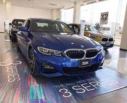現在の展示車 bmw 320i 現在の展示車 bmw 320i msport ボディカラーポルティマオブルー 内装ブラックレザー 車両本体価格5830000 定員5名 全長4715mm 全幅1825mm 全高1430mm ホイールベース2850mm エ bmw bmw car vehicles