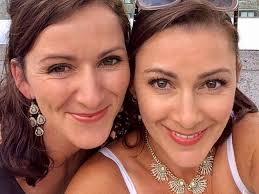 Sisters team up to expose a Tinder conman who fleeced $300,000 from one of  them