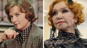 + + + + + актриса вера алентова находится в больнице. Vera Alentova Kak Izmenilas Katerina Tihomirova Iz Oskranosnogo Filma Moskva Slezam Ne Verit Rambler Kino