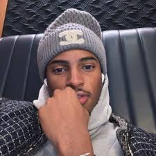 Debbie Harvey💙 (@whereisDebbieB)