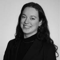 Rose Rawlings's Instagram, Twitter & Facebook