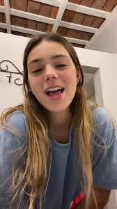 Vídeos de Clara Alvarez (@clarita_alvarez_) con «sonido original