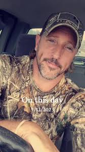 Travis Goodin's Instagram, Twitter & Facebook