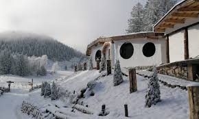 Cazare maramures casute camping cazare herculane cazare moeciu cazare pensiuni cazare la munte cazare delta dunarii casute de vacanta cazare cazanele dunarii cazare bicaz cazare navodari cazare slanic moldova cazare clisura dunarii cazare brasov cazare praid casute in. CÄƒsuÈ›e De Hobbit Pentru Cei PasionaÈ›i De StÄƒpanul Inelelor È™i Nu Numai La OdÄƒi Din Plai Fundata Wishlist Cazare