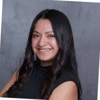 Mayra Leanos's Instagram, Twitter & Facebook