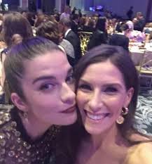 Happy International Kissing Day!! 💋😚 Annie with Dan, Dustin, and Noah at  the MTV Movie and TV Awards in June 2019💖 📸: Facebook #anniemurphy  #danlevy #danjlevy #dustinmilligan #noahreid #internationalkissingday  #kissingday #mtvawards #schittscreek #