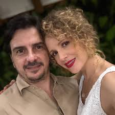 El dolor y la frustración de ver a tu hijo cayendo al abismo sin poder  hacer nada 💔 que fuerte!! Y este es solo el comienzo… . #enfermeras #vicky  #andres @carlosbaezcarvajal @canalrcn