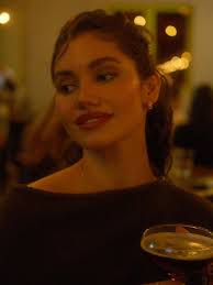 Ronni Hawk (@ronnihawk) • Instagram photos and videos