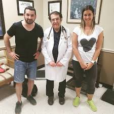 È noto per essere il doppiatore principale di danny devito, john cleese e dustin hoffman (quest'ultimo dopo la morte di ferruccio amendola avvenuta nel 2001). Dottor Nowzaradan Mai Visti La Moglie E I Figli Ecco La Famiglia Della Star Di Vite Al Limite Aciclico Com