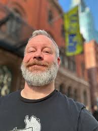 Matt Alber's Instagram, Twitter & Facebook