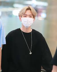 Preview 070519 Baekhyun Departure To Hk Baekhyun Just Smile His Eyes