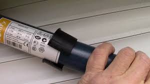 Bonjour, mon volet roulant bubendorff de 2007, s'ouvre par saccade , 1 cm. Remplacement Condensateur Volet Roulant Avec Moteur Somfy Youtube