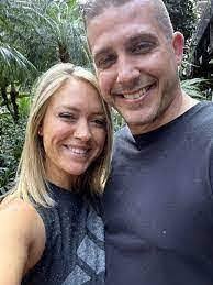 Carrie Rutkowski's Instagram, Twitter & Facebook