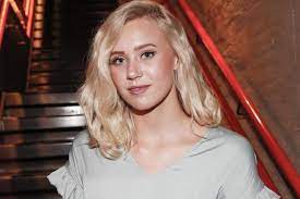 Josefine frida pettersen (right) as seen while posing with rebecca dolati (josefine frida pettersen / instagram). Josefine Frida Pettersen Facts Bio Career Net Worth Aidwiki