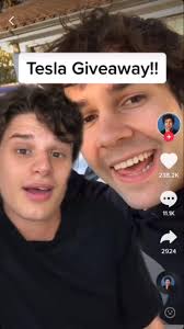 Y’ALL ARE INCREDIBLE! I’ll film my dad’s reaction soon—enjoy my gf  @ciararileywilson reaction while high