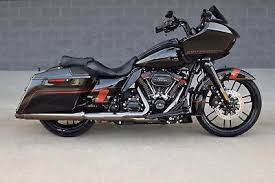 Harley 2018 Harley Davidson Touring 2018 Screamin Eagle Road Glide Cvo Stunning 1 Harley Davidson Baggers Harley Davidson Bikes Harley Davidson Road Glide