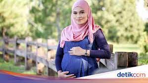 Ketika kehamilan menginjak 2 bulan, janin dalam kandungan mengalami pertumbuhan yang cepat. Doa Saat Hamil Yang Bisa Dibaca Setiap Hari