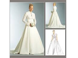 Schnittteile für die größen 32 bis 54 auf ebenen; Schnittmuster Vogue 2979 Brautkleid Gr 32 36 Stoffe Hemmers