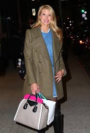 Popular bag news of good quality and at affordable prices you can buy on aliexpress. Reese Witherspoon Has Acquired Another Ferragamo Fiamma Other Celeb Bag News Purseblog