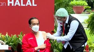 Komedian dede sunandar dikaruniai anak kedua. Jokowi Pakai Singlet Saat Divaksin Istana Presiden Merasa Lebih Nyaman