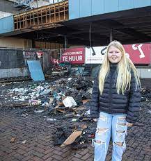 Айрис ван херпен (iris van herpen): Iris 12 Is De Grote Held In Zwolle Ik Keek Uit Het Raam En Toen Zag Ik Een Heel Groot Vuur Binnenland Ad Nl