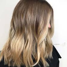 I actually have what you would call, mousy hair it is usually a combination of a blonde/brown mixture and can be of all types of hair. 21 Chic Blonde Balayage Looks For Fall And Winter Page 2 Of 2 Stayglam