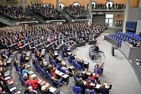 Representing the electorate, making laws. Bundestag Das Parlament Kann Regieren Auch Ohne Regierung Haz Hannoversche Allgemeine