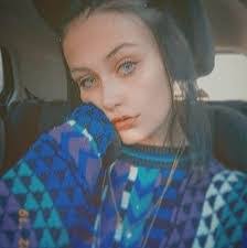 Lillian Payne's Instagram, Twitter & Facebook