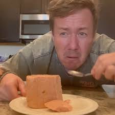 Homemade HOT CHOCOLATE bombs 🍫😍