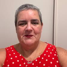 Mês que vem Copacabana completará 129 anos de muitas histórias. A demolição  de construções antigas do bairro interrompeu várias dessas histórias.  Algumas casas que se foram eram parecidas com castelos. Hoje o