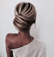 This bob hairstyle for fine hair looks great for all skin types and color. 45 Updos For Thin Hair This Winter Do You Have Fine And Thin Hair Looking For Some Cool And Stunning Updos For Th Thin Hair Updo Hair Styles Long Hair Styles