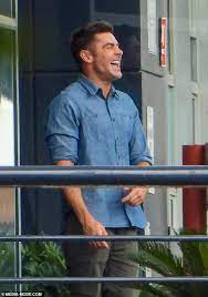 Muneeb shah said efron could. Zac Efron Is Pictured Filming Quay Restaurant In Sydney With His Girlfriend Vanessa Valladares Oltnews
