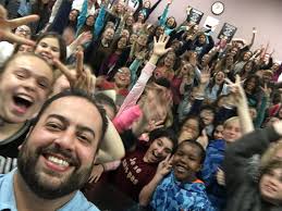 Ray Medina (@raymedina729)