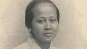Ibu kita kartini putri sejati putri indonesia harum namanya. Sejarah Ibu Kita Kartini Lagu Yang Libatkan Pahlawan Wr Soepratman Judul Dan Lirik Beda Saat Ini Tribun Timur