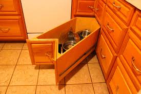 With tandembox box system, there is a wide range of cabinet dimensions to choose from, but the recommended width is between 900 and 1200 mm. Homemade Kitchen Corner Drawers Instructables