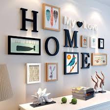 En este tutorial te enseñare de una manera rápida, fácil y entretenida como hacer unos marcos o cuadros decorativos para tu recamara, sala, cocina, cuarto de los niños etc, que resultan ser. 50 Ideas Para Decorar Con Fotos Y Cuadros