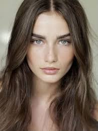 Beauty Inspiration For Brunch This Weekend Hair Pale Skin Brown Hair Pale Skin Hair Beauty