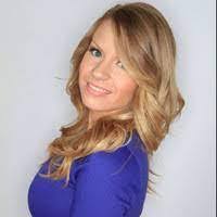 Alyson Fink's Instagram, Twitter & Facebook