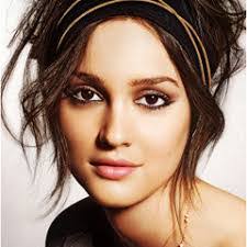 Elizabeth Phifer's Instagram, Twitter & Facebook