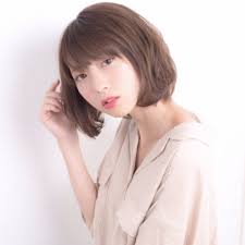 髪の量が多い太いくせ毛な女性芸能人に学ぶ剛毛に合う髪型25選