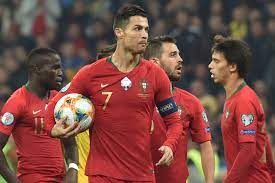 Estes são os 23 convocados mais prováveis de portugal no euro 2020. Cristiano Ronaldo Marca 700Âº Gol Mas Portugal Perde Para A Ucrania Veja