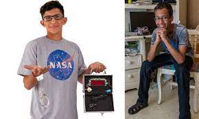 Costumeish Releases Clock Bomb Boy Halloween Costume Based On Ahmed Mohamed Daily Mail Online