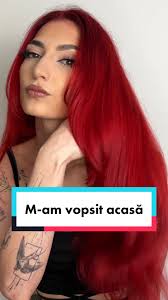 Am ales roșcatul acum mulți ani, simt că mă reprezintă, dar nu reușeam să  gasesc nuanța perfectă❤️ Finally m-am indragostit de Bright Red de la  Preference Vivids Color