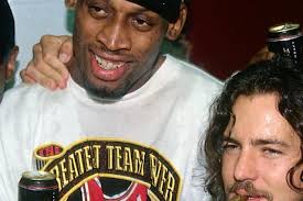Cerita Eddie Vedder Nonton Konser Jane's Addiction Bareng Dennis Rodman