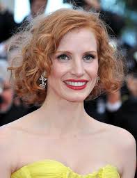The idea is that you need to add some texture to it and fullness to make a strong appearance. 15 Latest Short Curly Hairstyles For Oval Faces