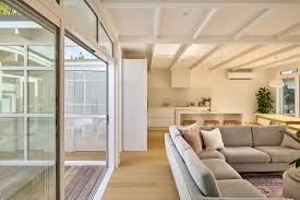 Calippo tour video porno ambra e paolina