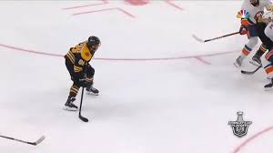 It was pastrnak's third hat trick this season and eighth of his career. David Pastrnak Scores A Hat Trick Against The Isles