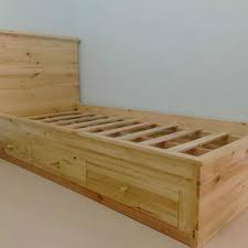 Selain itu, mungkin anda bisa menjadikan palet. Cara Membuat Tempat Tidur Dari Palet Kayu Sebuah Tempat