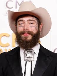 Happy birthday to Post Malone, who turns 30 today!🎉🎂 Check out his merch  and vinyl available now